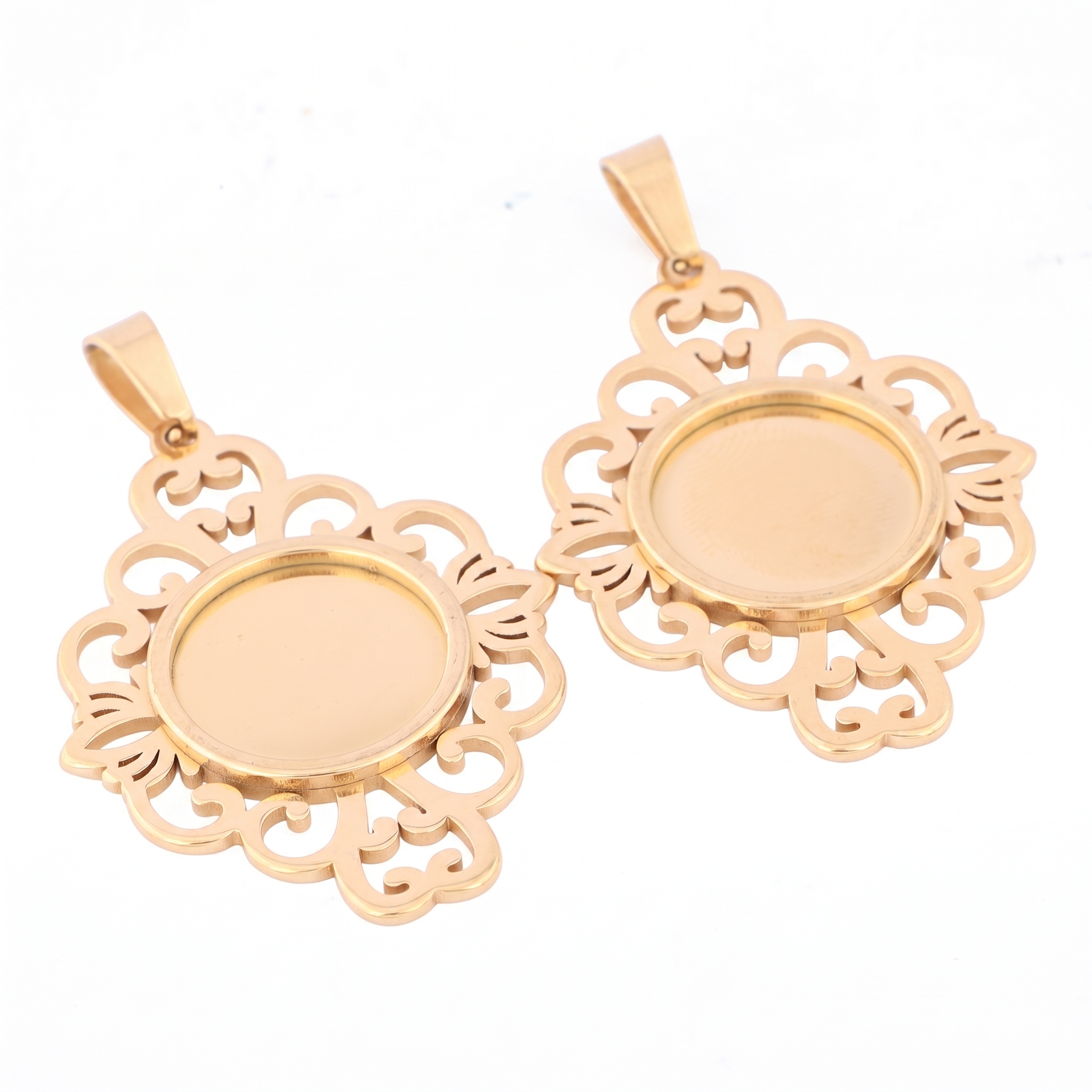 5pcs Stainless Steel Filigree  – Bezels Set Pendant Bewertung und Preis