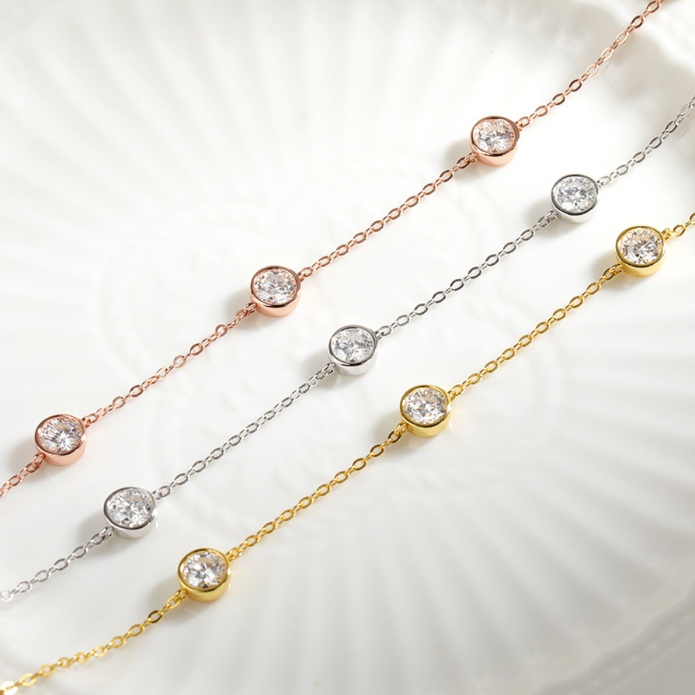GRA Certified 5mm Moissanite N – Bezels Set Pendant Bewertung und Preis